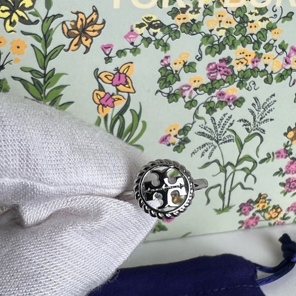 NWT Tory Burch Ring - Picture 1 of 3